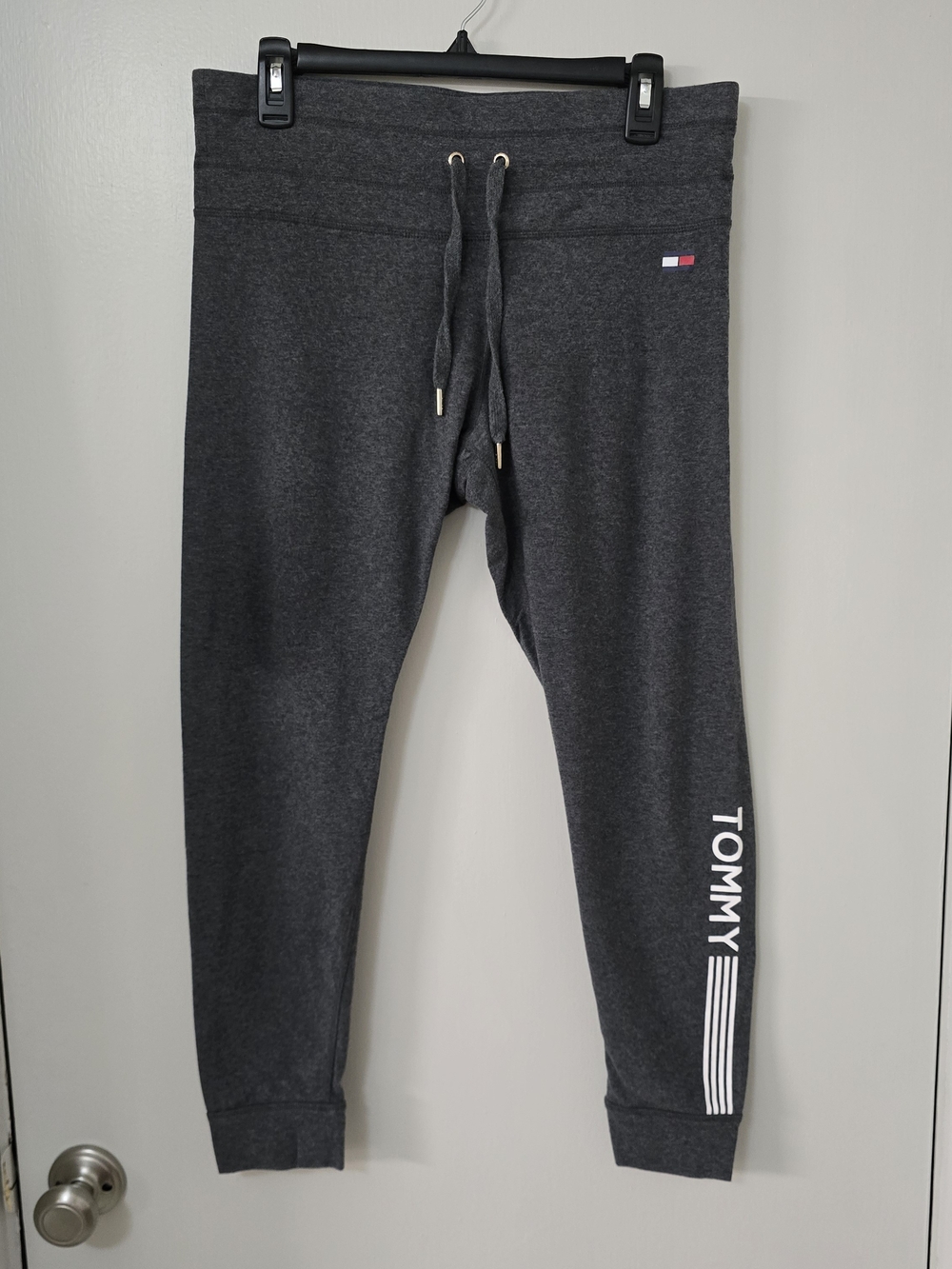 Tommy Hilfiger Sport Women's Leggings.  Sz. L Wide Drawstring Waist. Gray.